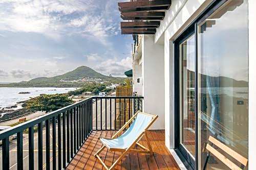 Chuanfanrock Haku Beach Days Inn