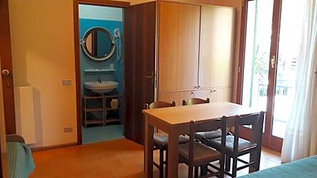 One-Bedroom Apartment (4 Adults)