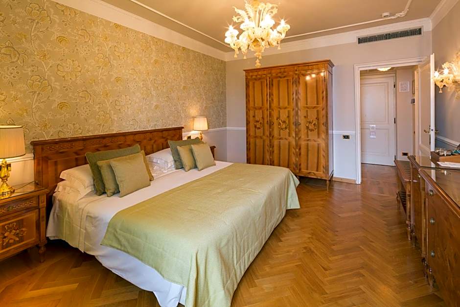 Photo 1 of 3 of 1 Double Bed or 2 Beds, Sea View