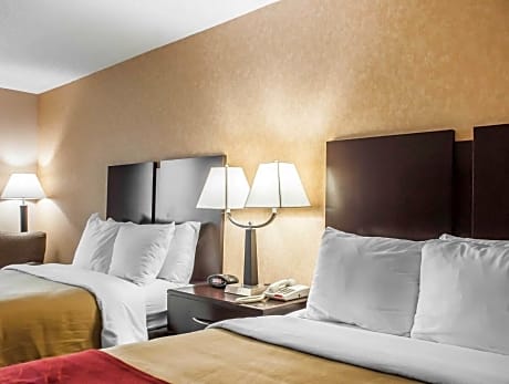 Double Room with Two Double Beds - Non-Smoking