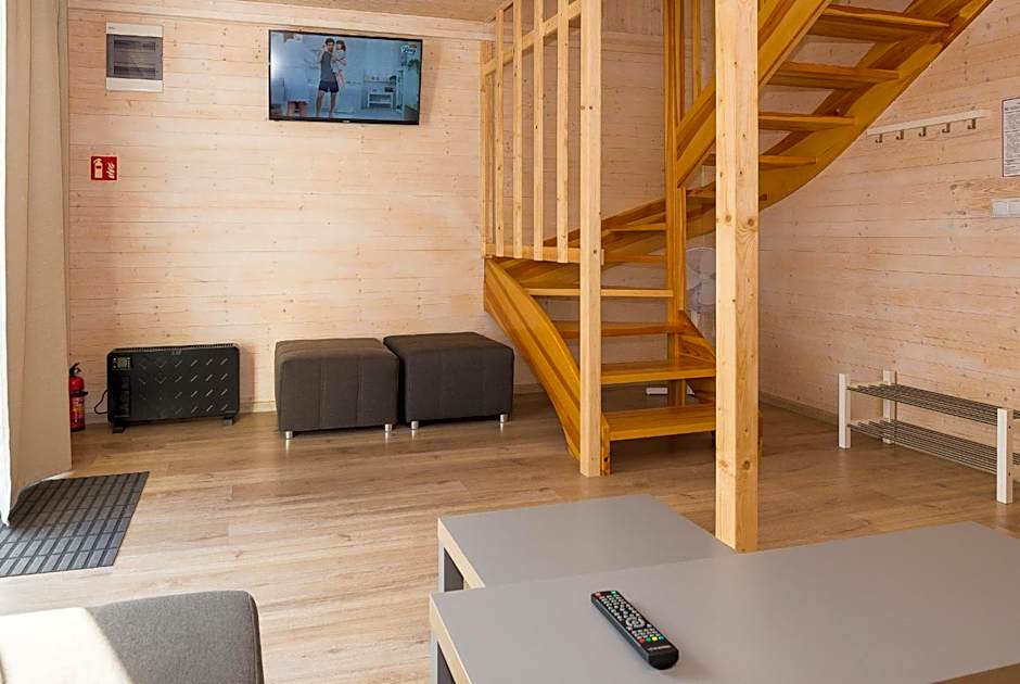 Old Tree Village & Restaurant