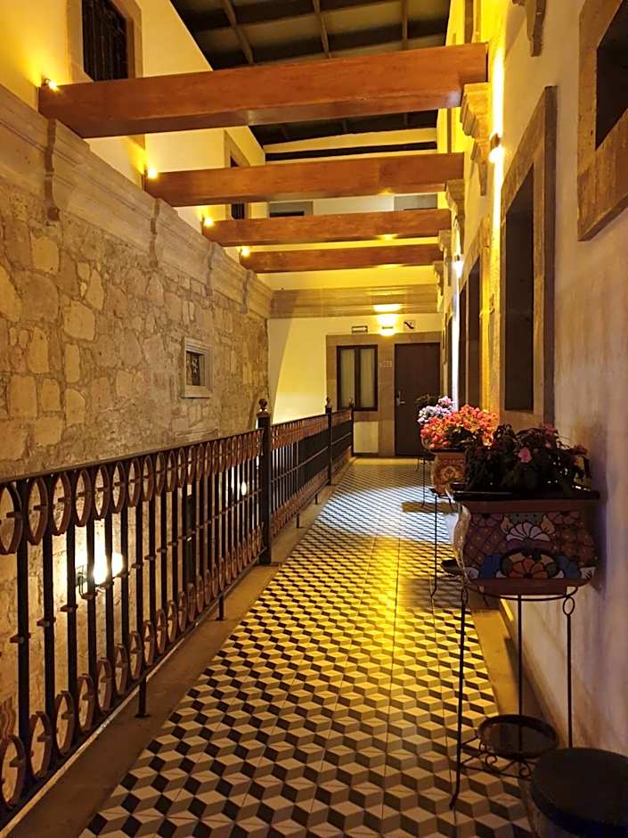 Hotel Don Carlos