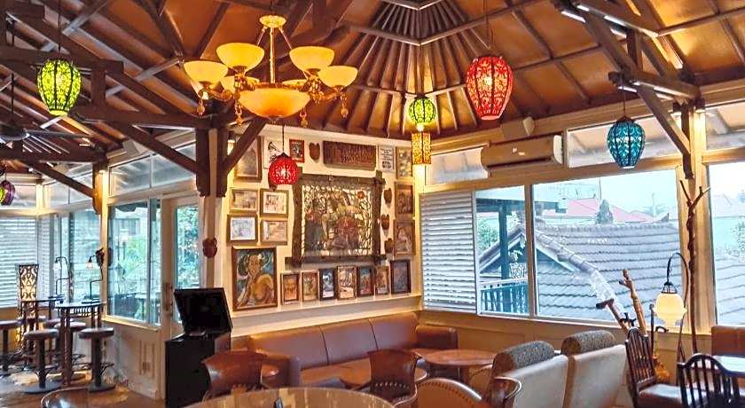 Hotel Sari Bunga