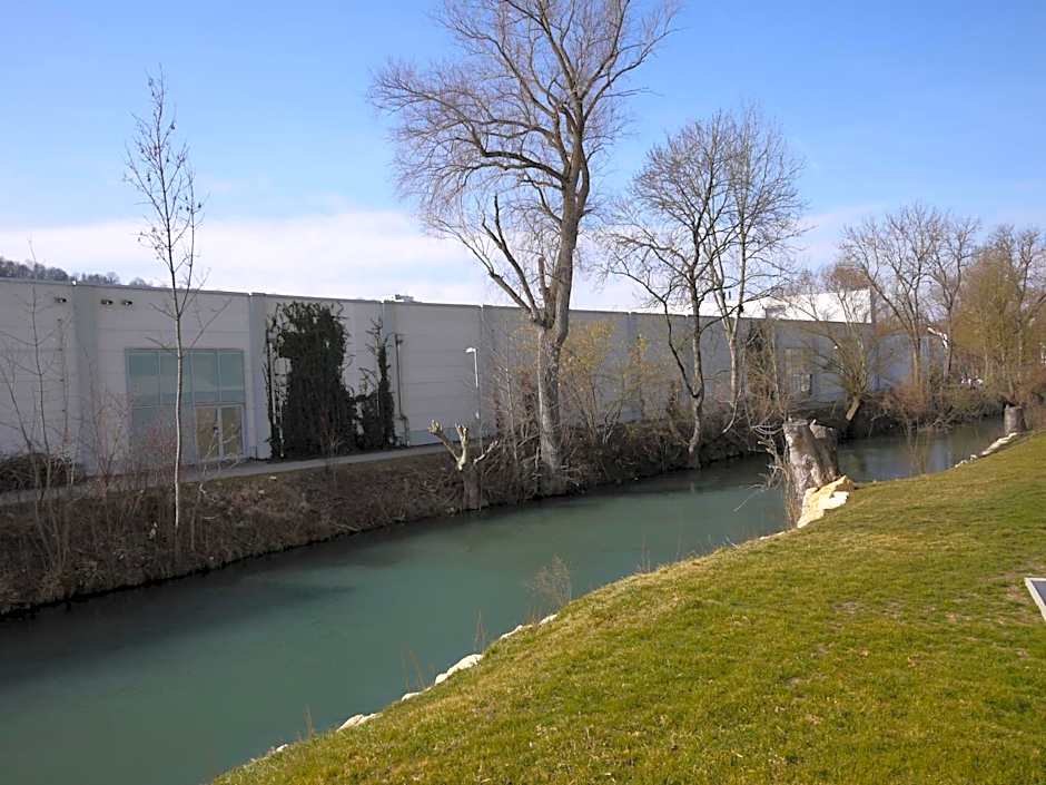 Blue River Side