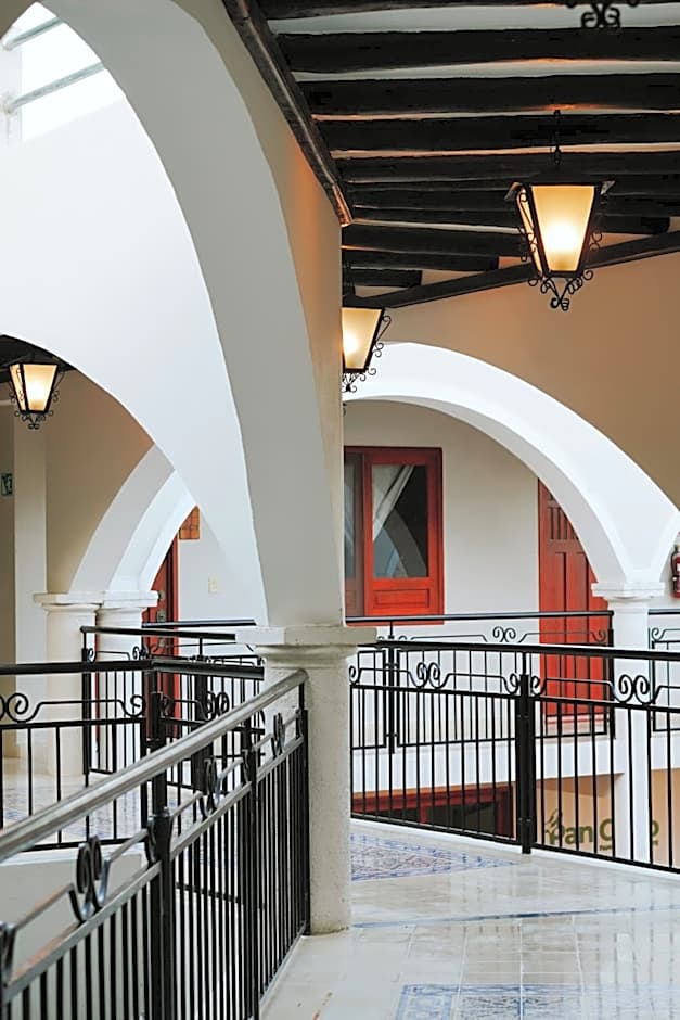 Los Frailes Concept Hotel