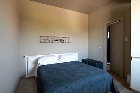 Double or Twin Room with Lake View