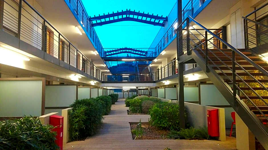 Sweet Home studio Aix en Pce, clim,terrasse,piscine,pkg,resto