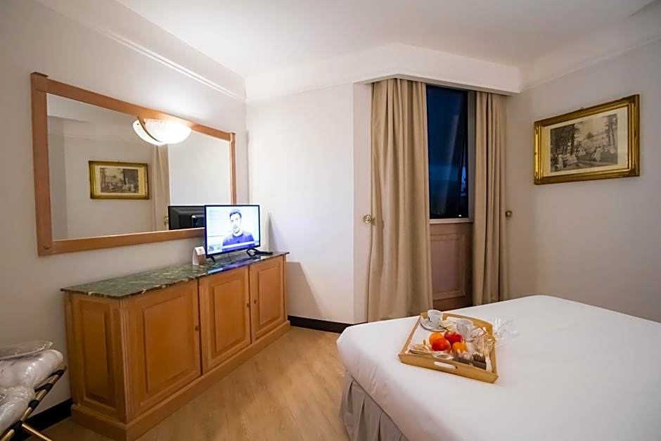 SHG Hotel De La Ville