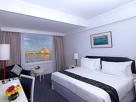 Deluxe Double or Twin Room with Sea View