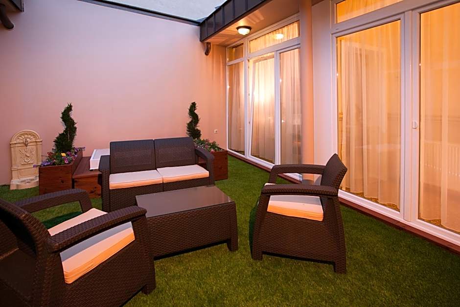 Barokk Hotel Promenád