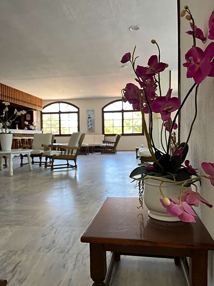 Theodorou Beach Hotel Apartments