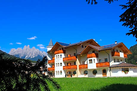 Hotel Garnì Paradisi - Wellness & Spa