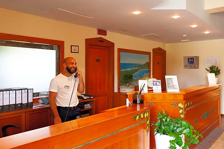 iH Hotels Le Zagare Resort