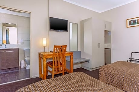 1 Queen Bed, Nonsmoking