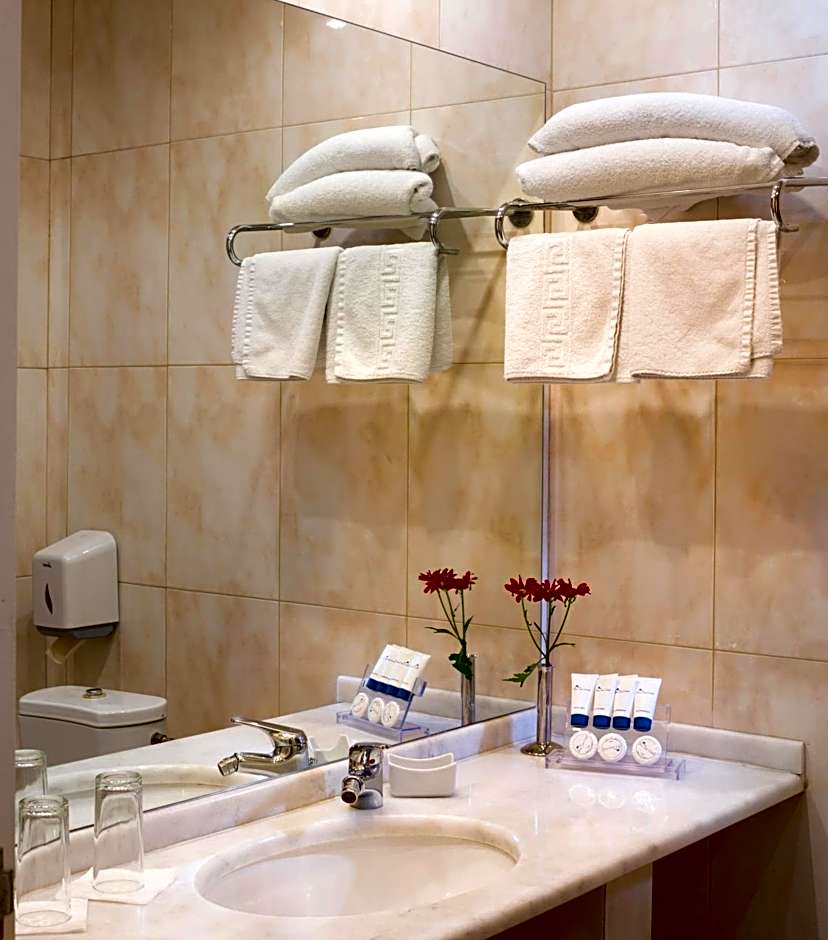 Blue Sea Hotel Alimos