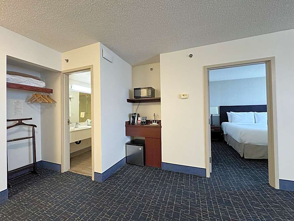 Divya Sutra Plaza and Conference Centre Calgary Airport