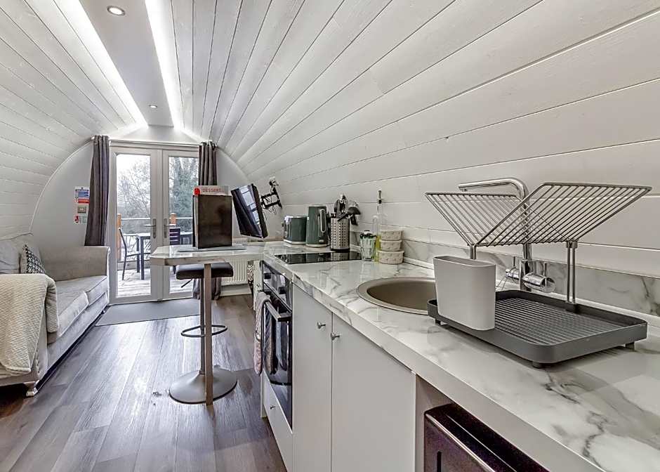 Peacock Lake Glamping