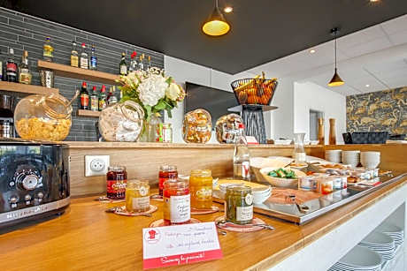 Brit Hotel Reims La Neuvillette