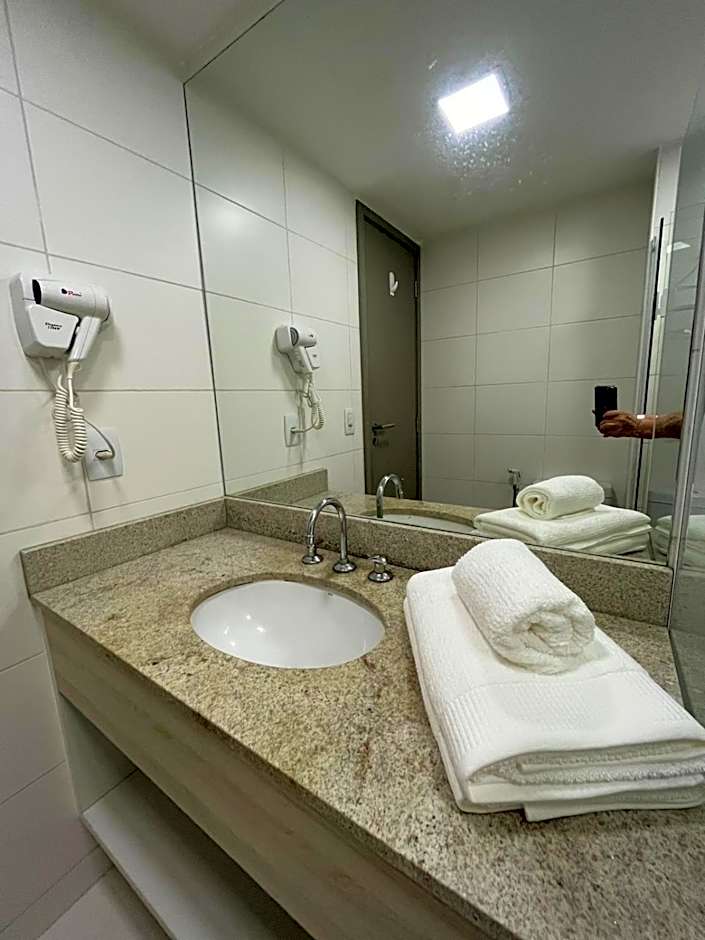 STUDIOS DE LUXO Recreio RJ até 4P