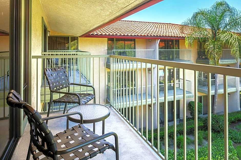 DoubleTree By Hilton Hotel Ontario Airport