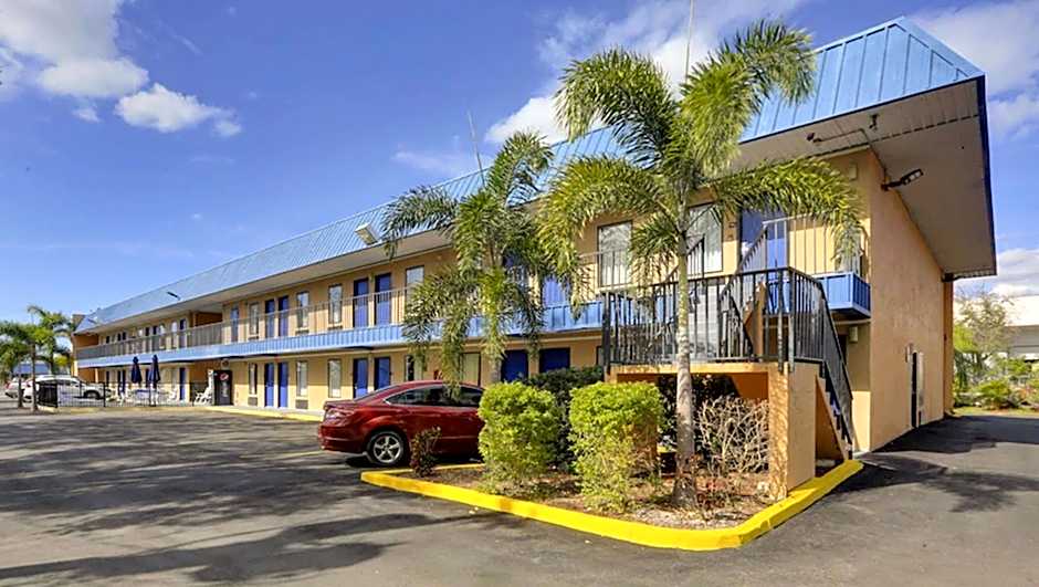 Magnuson Hotel Bradenton
