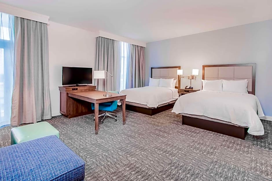 Hampton Inn By Hilton & Suites Panama City Beach-Beachfront