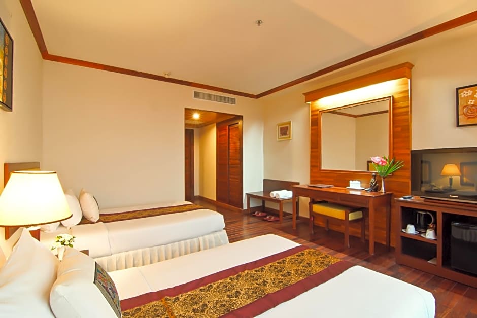 Champasak Grand Hotel