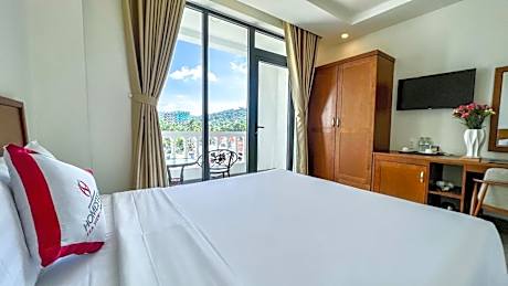 Double Room with Mountain View