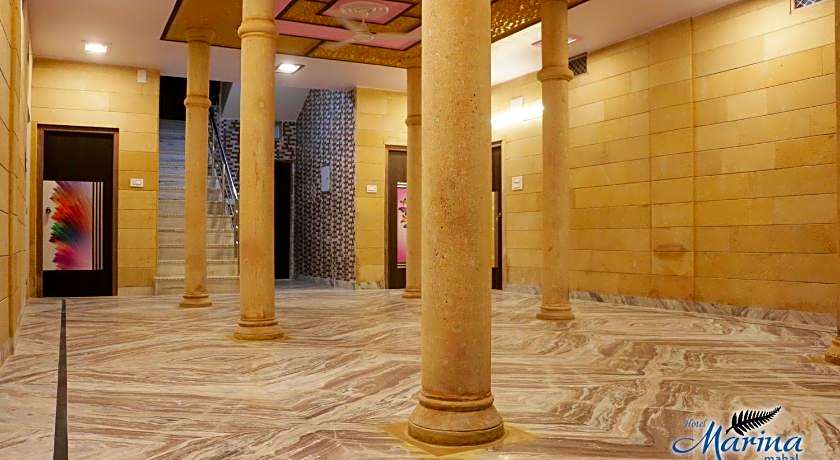 Hotel Marina Mahal