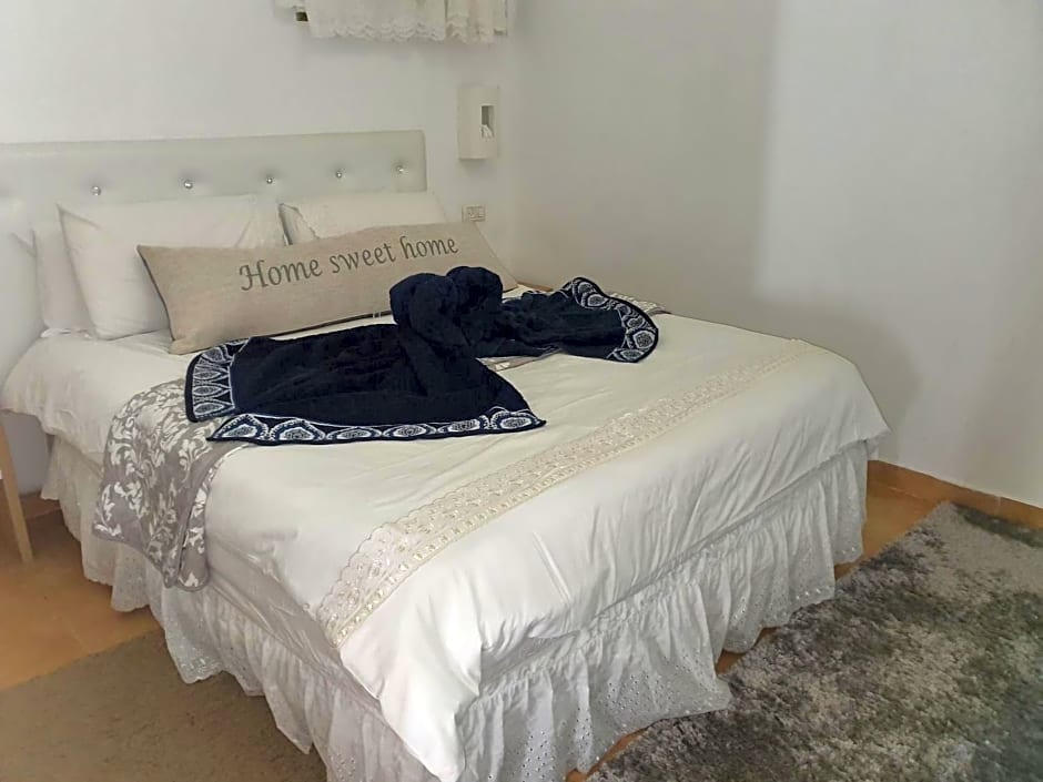 Zimmer Belev HaKikar- Dead sea