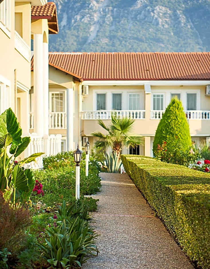 Larimar Suite Hotel