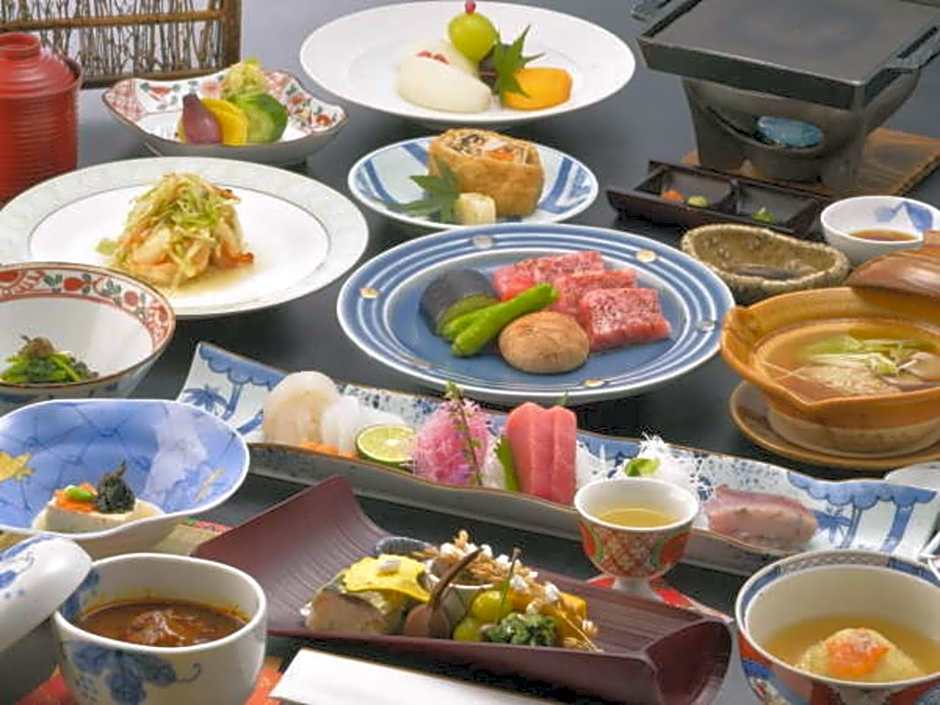 Atami Onsen Sakuraya Ryokan