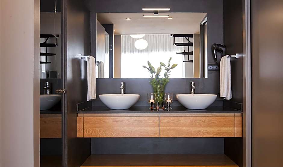 Kare No Apartments by Sitges Group