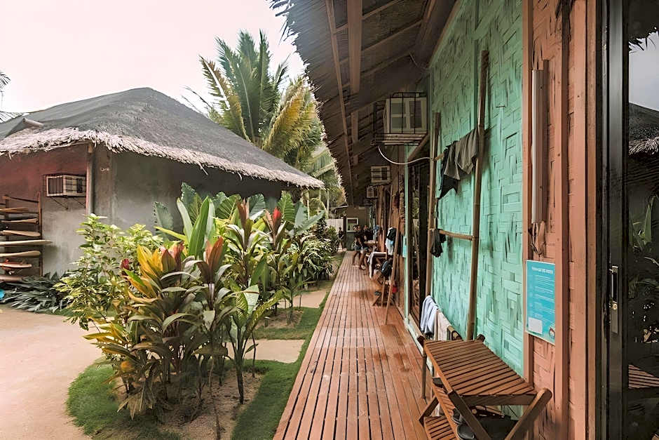 Mad Monkey Hostel Siargao