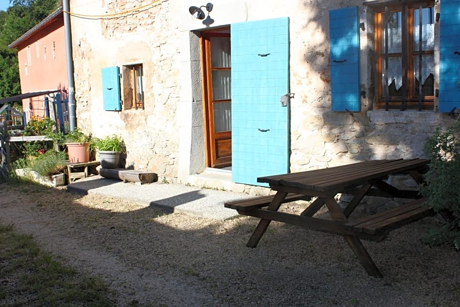 Valcaris: gites, chambre d'hotes et tables d'hotes