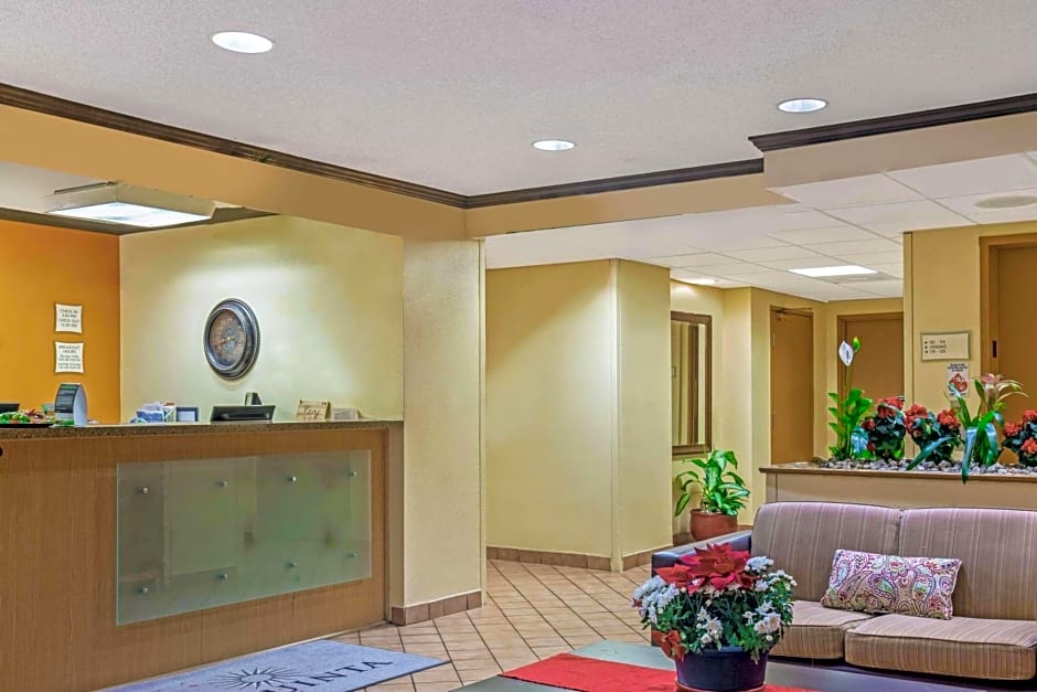 La Quinta Inn & Suites by Wyndham Miami Cutler Bay