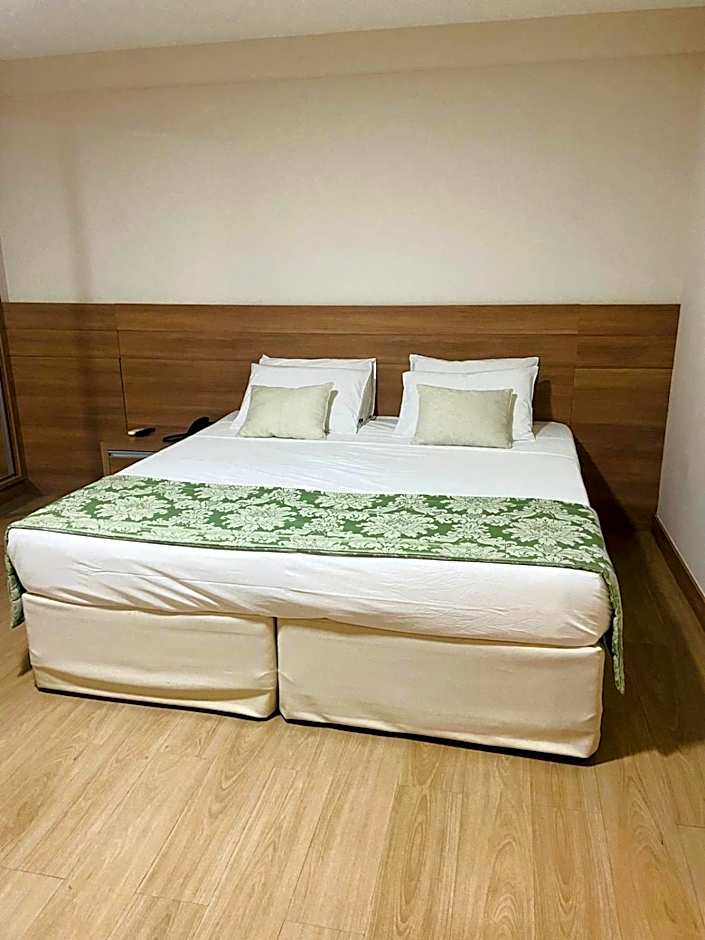 Suíte Condomínio Vista Azul - Pedra Azul