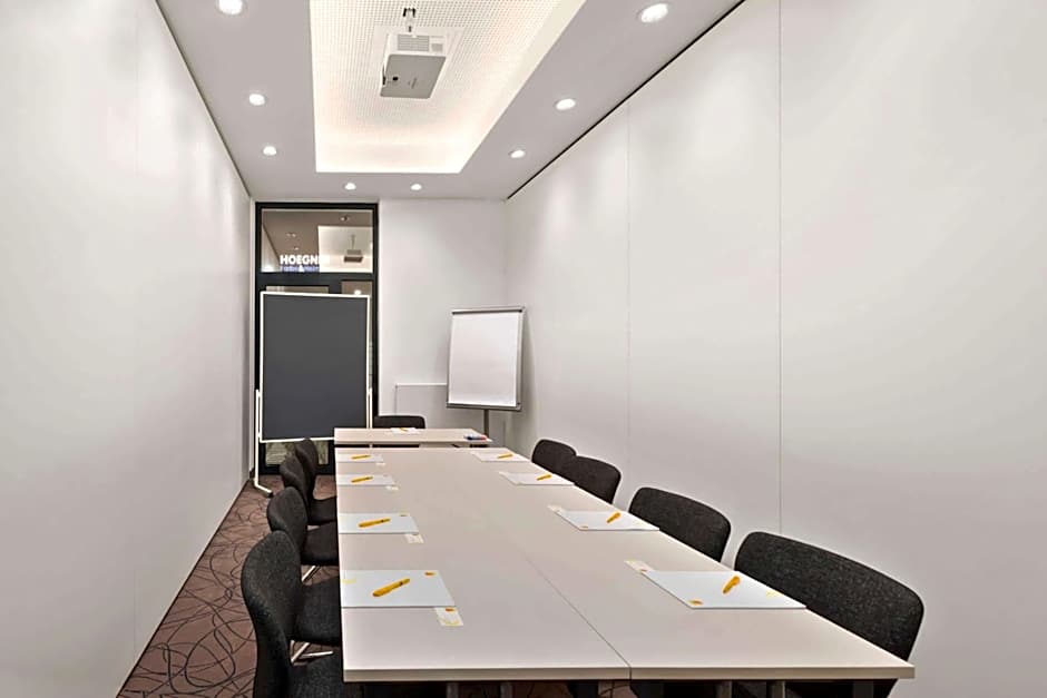 Super 8 by Wyndham Munich City North