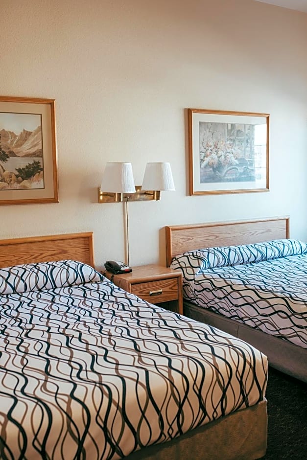 Carson City Plaza Hotel