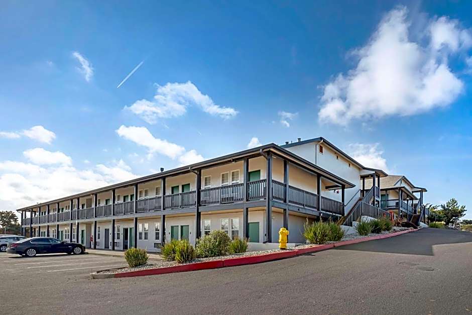 Best Western Marina State Beach