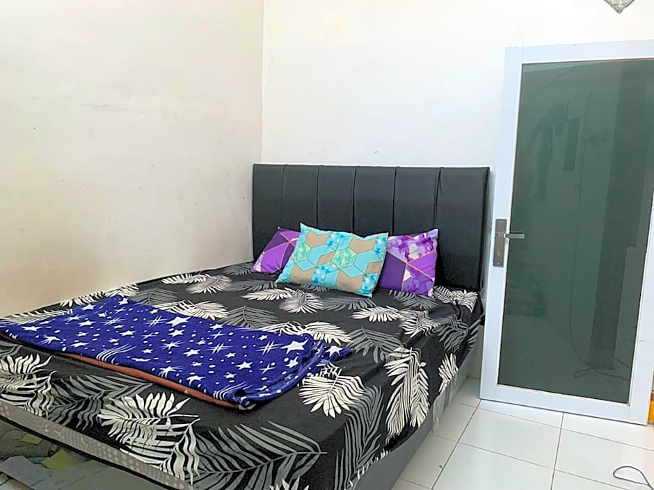 OYO Life 93841 Panorama Dewi