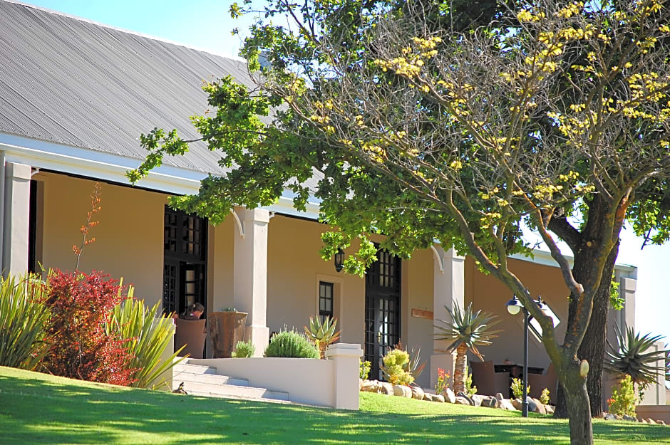 Swartberg Private Game Lodge
