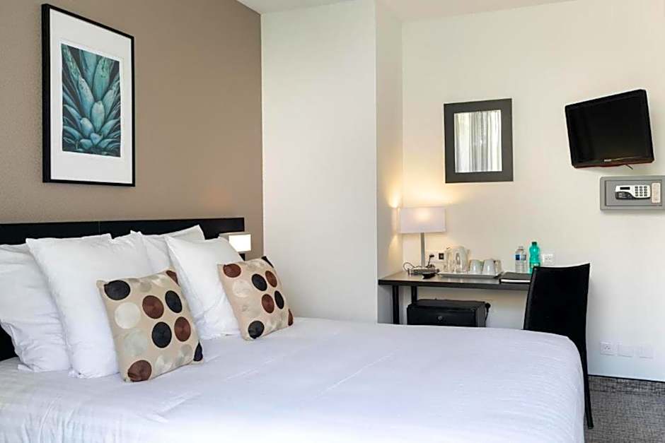 Photo 1 of 7 of Standard 1 Queen Bed