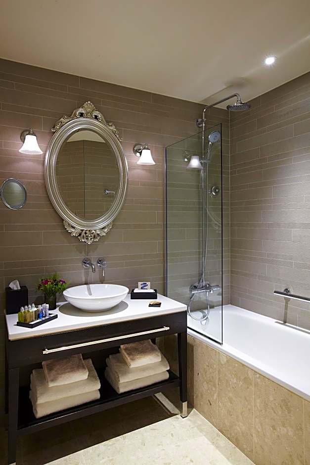 La Clef Louvre Paris by The Crest Collection