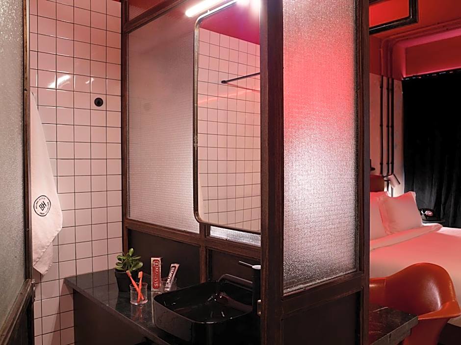 DAVE Red Athens - Son of a Brown