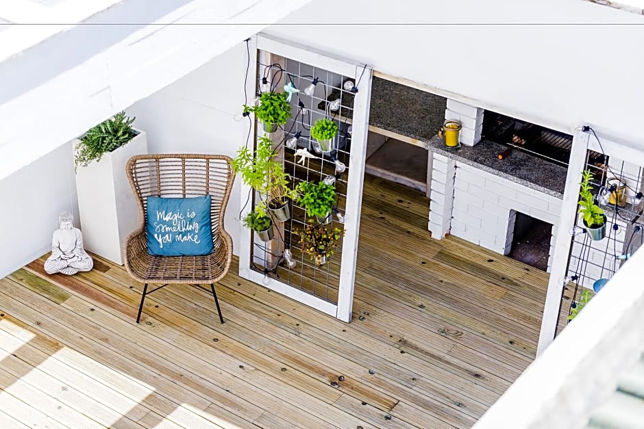 Sandhi House - Yoga & Wellness