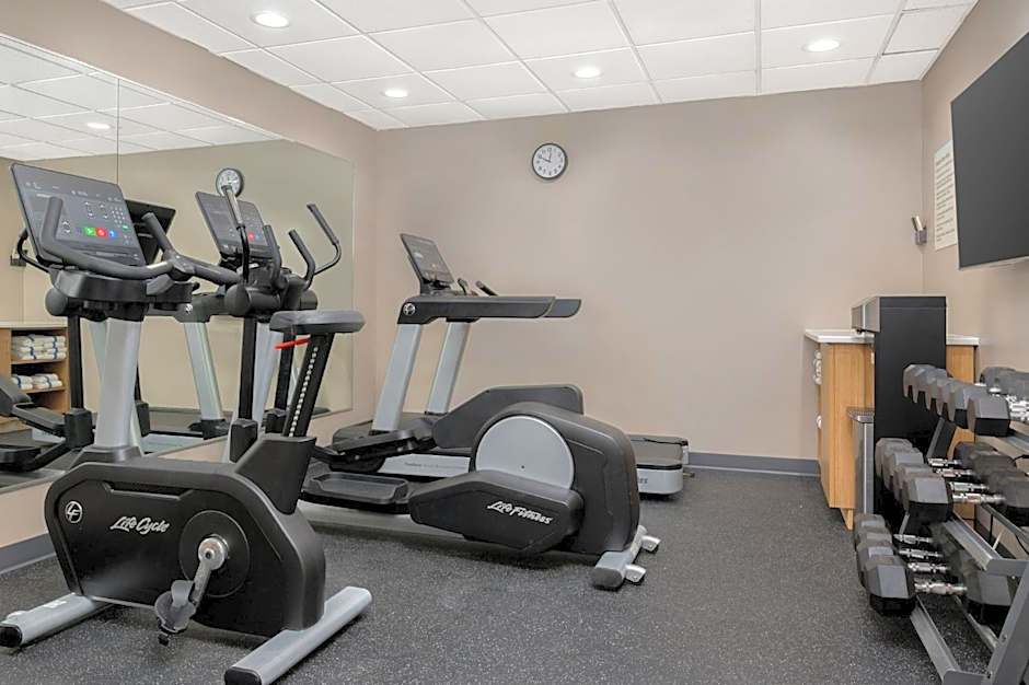 Garner Hotel Evansville East by IHG