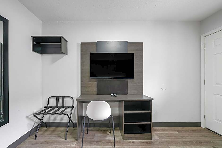 Efficiency Lodge Cartersville