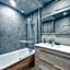 Grand Salon Cosy, proche centre Dijon & garage 2p