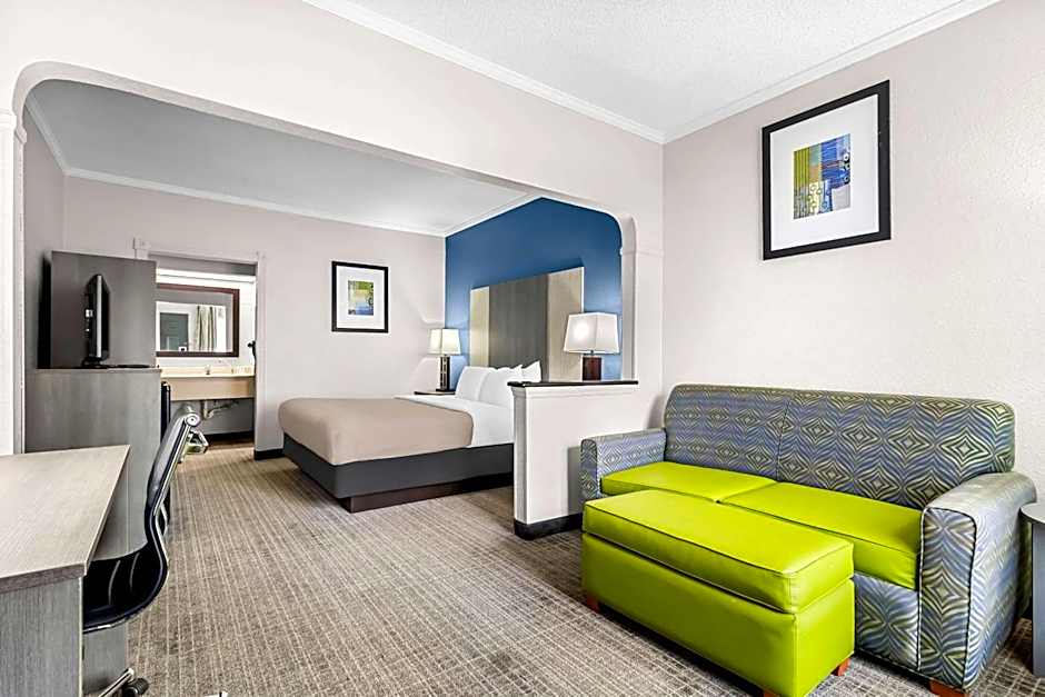 Quality Inn & Suites Florence Civic Center